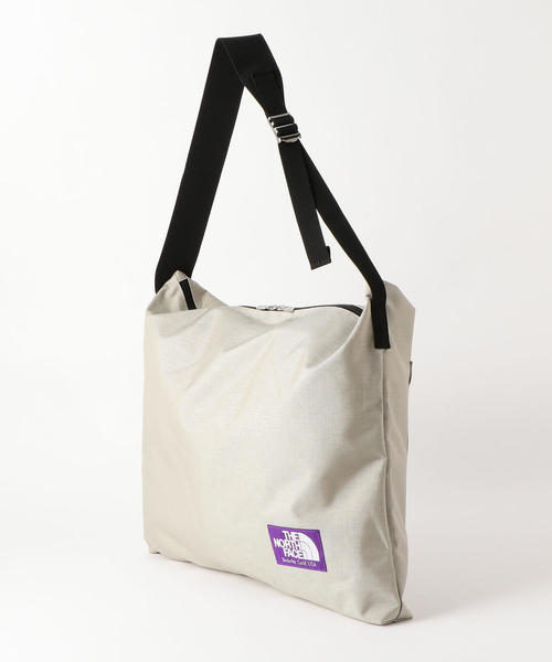 THE NORTH FACE PURPLE LABEL（ザ ノースフェイス パープルレーベル）の「＜THE NORTH FACE PURPLE LABEL＞ビッグショルダーバッグ Ψ（ショルダーバッグ・レディース・ベージュ/ブラック・FREE）」の3枚目の写真