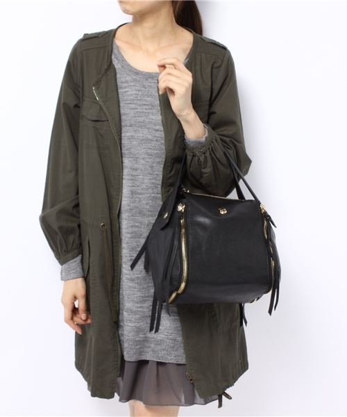 NANO universe（ナノユニバース）の「Dormitory By Hashibami/ラムレザー2WAYBAG（ショルダーバッグ・レディース・ブラック・FREE）」の2枚目の写真