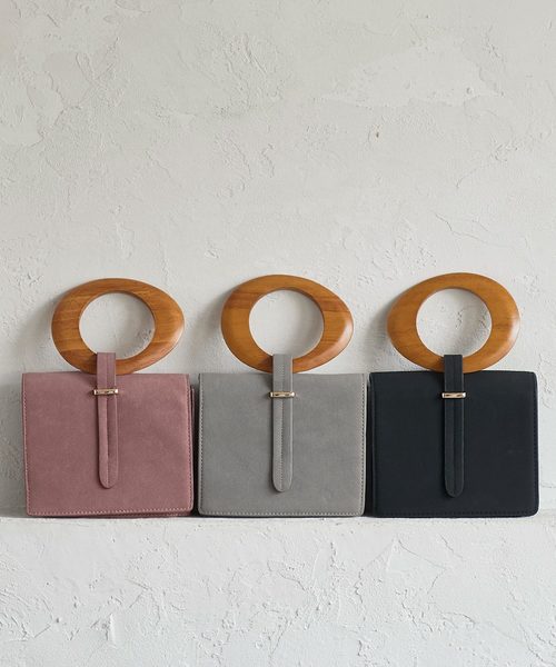 KOBE LETTUCE（コウベレタス）の「フェイクスエードウッドハンドル2wayショルダーハンドバッグ（ハンドバッグ・レディース・ブラック/グレー/ピンク・FREE）」の2枚目の写真