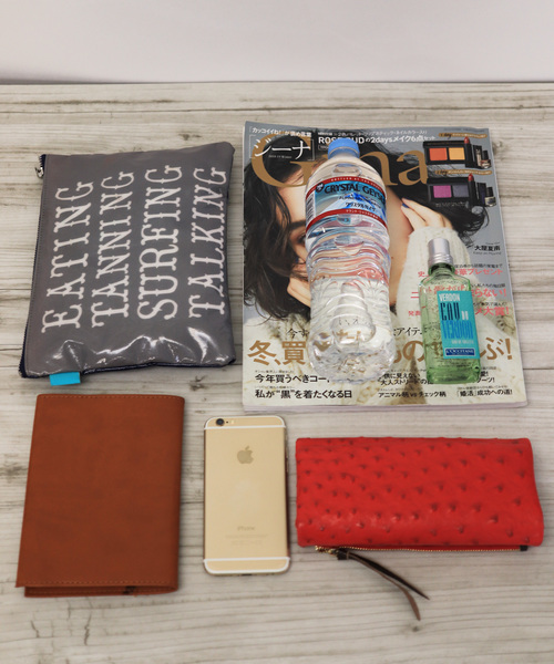 florist(フローリスト)の「ワイドギャザーシック巾着ショルダーバッグ(ショルダーバッグ・レディース・ブラック/グレー/オフホワイト/グリーン・FREE)」の12枚目の写真