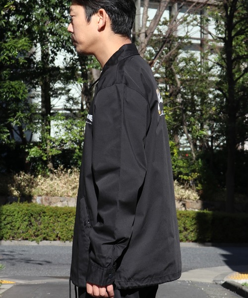 THRASHER(スラッシャー)の「THRASHER/スラッシャー MAGロゴ COATH JACKET コーチジャケット(ナイロンジャケット・メンズ・ブラック・L/XL/M)」の2枚目の写真