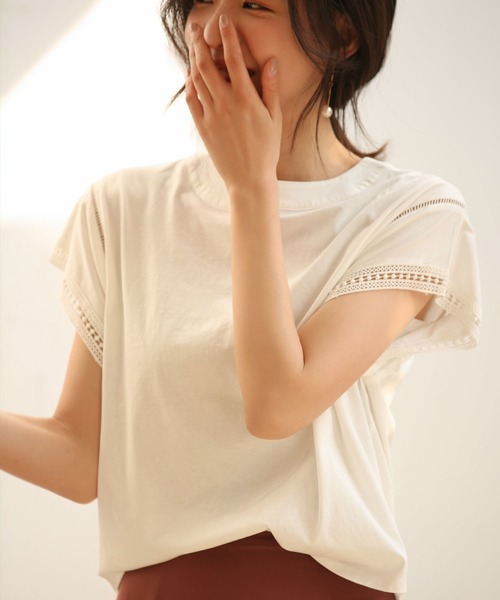 SAISON DE PAPILLON（セゾンドパピヨン）の「透かし編みレースブラウス（Tシャツ/カットソー・レディース・ブラック/ホワイト/ブルー/ベージュ・L/M/XL）」の2枚目の写真