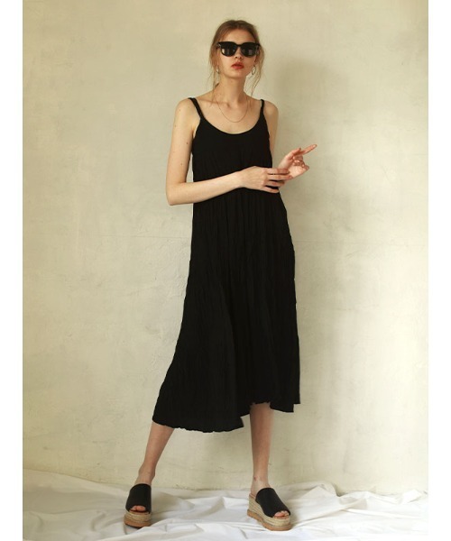 ACYM（アシーム）の「Crinkle cami ワンピース（ワンピース・レディース・ホワイト/ブラック・FREE）」の2枚目の写真