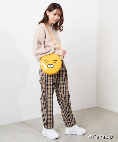 WEGO(ウィゴー)の「∴WEGO/【KAKAO FRIENDS】サークルエナメルショルダーバッグ(ショルダーバッグ・レディース・オレンジ系その他/ライトピンク・FREE)」の10枚目の写真