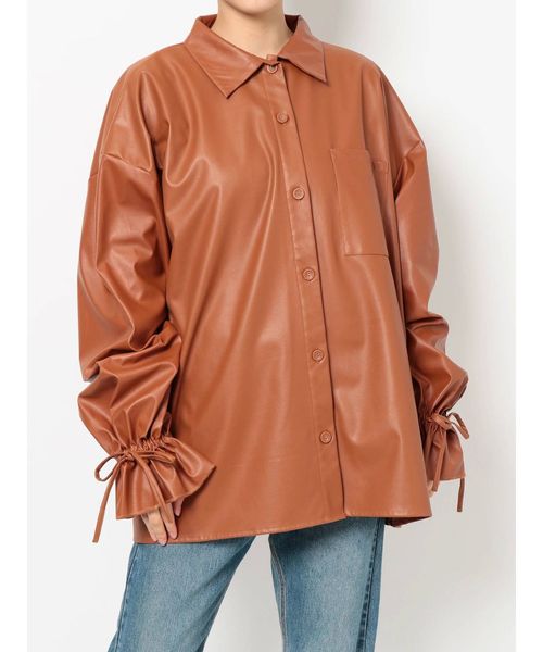 jouetie(ジュエティ)の「ベーシックボリュームスリーブシャツ(シャツ/ブラウス・レディース・ブラック/パープル/ブラウン/ベージュ・MEDIUM)」の5枚目の写真