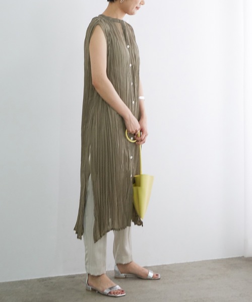 ADAM ET ROPE'（アダムエロペ）の「【WEB限定】ワッシャーサイドスリットシャツワンピース（ワンピース・レディース・ブラウン系その他/ベージュ/ダークラベンダー・FREE）」の2枚目の写真