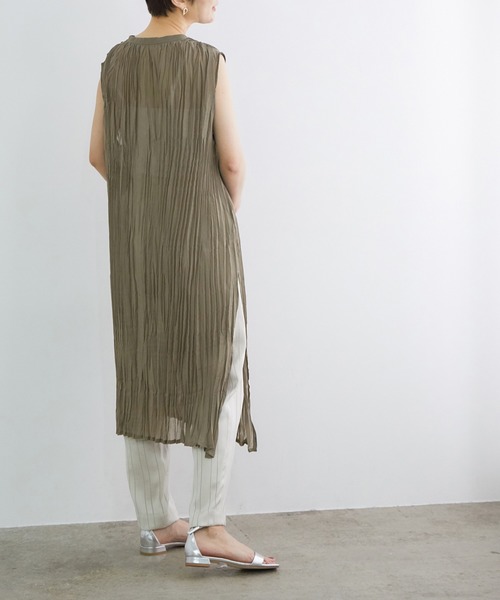 ADAM ET ROPE'（アダムエロペ）の「【WEB限定】ワッシャーサイドスリットシャツワンピース（ワンピース・レディース・ブラウン系その他/ベージュ/ダークラベンダー・FREE）」の5枚目の写真