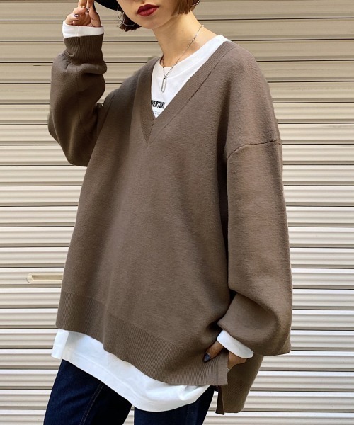 PAGEBOY（ページボーイ）の「【洗濯機で洗える】Ｖネックユルプルオーバー(ボリューム袖/ニット)（ニット/セーター・レディース・ブラック/ブラウン/オフホワイト/ライム/ライラック/モカ/アクア/バイオレット・FREE）」の4枚目の写真