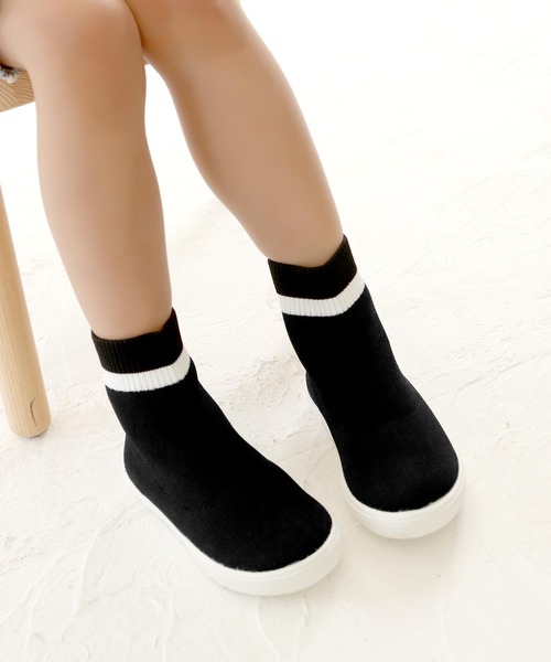 SOROTTO(ソロット)の「スニーカーソックスブーツ(ブーツ・キッズ・ブラック/ブラック系その他・22.0cm/16.0cm/17.0cm/18.0cm/19.0cm/20.0cm/21.0cm)」の1枚目の写真