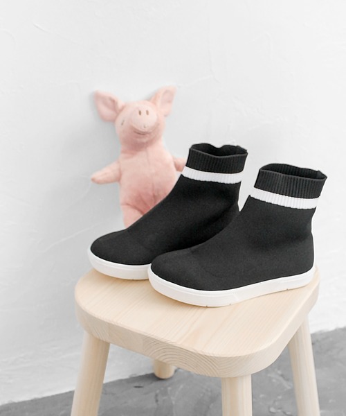 SOROTTO(ソロット)の「スニーカーソックスブーツ(ブーツ・キッズ・ブラック/ブラック系その他・22.0cm/16.0cm/17.0cm/18.0cm/19.0cm/20.0cm/21.0cm)」の20枚目の写真