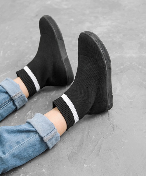 SOROTTO(ソロット)の「スニーカーソックスブーツ(ブーツ・キッズ・ブラック/ブラック系その他・22.0cm/16.0cm/17.0cm/18.0cm/19.0cm/20.0cm/21.0cm)」の14枚目の写真