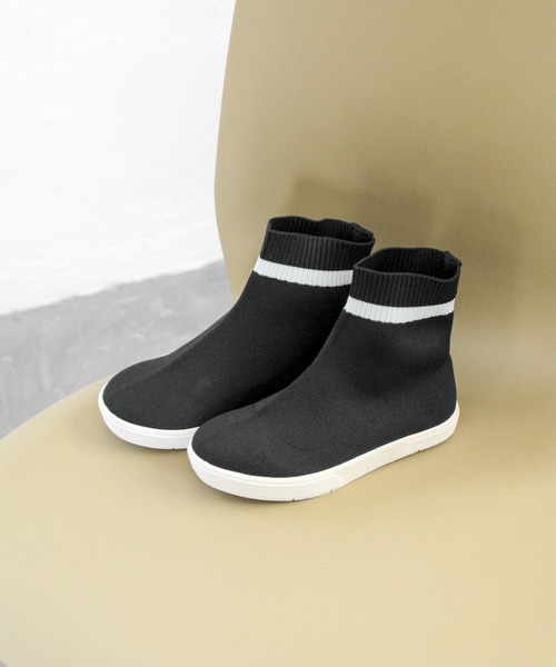 SOROTTO(ソロット)の「スニーカーソックスブーツ(ブーツ・キッズ・ブラック/ブラック系その他・22.0cm/16.0cm/17.0cm/18.0cm/19.0cm/20.0cm/21.0cm)」の15枚目の写真