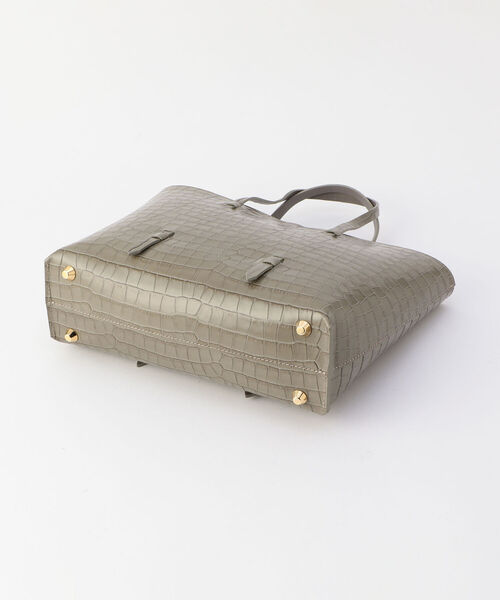 NOLLEY’S（ノーリーズ）の「【CHRISTIAN VILLA /クリスチャンヴィラ】クロコトートバッグ（トートバッグ・レディース・グレイッシュベージュ/ブラック・F）」の7枚目の写真