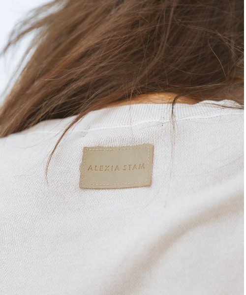 ALEXIA STAM（アリシアスタン）の「【JJ 12月号掲載】Unique Switching Sweatshirt/ユニークスイッチングスウェットシャツ（スウェット・レディース・チャコールグレー/ベージュ/ブラウン・FREE）」の22枚目の写真