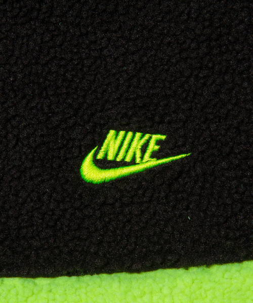 【NIKE】フルジップ スウッシュ リバーシブルジャケットの4枚目の写真