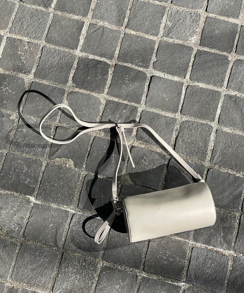 YAHKI（ヤーキ）の「【YAHKI(ヤーキ)】ミニショルダーバッグ（ショルダーバッグ・レディース・ブラウン/サンドベージュ・FREE）」の2枚目の写真