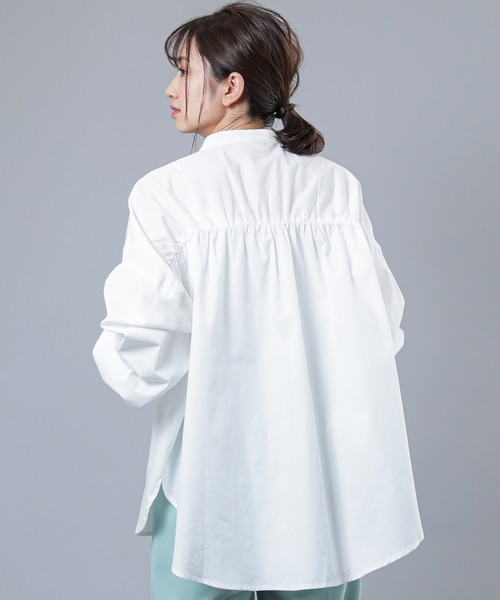 mili an deni（ミリアンデニ）の「バルーンスリーブシャツ（シャツ/ブラウス・レディース・ホワイト/ブラック/ネイビー・M/L）」の8枚目の写真