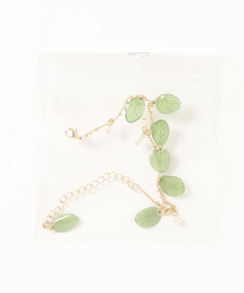 m.soeur（エムスール）の「アジサイとパールのブレスレット＊（ブレスレット・レディース・ブルー/ライトグリーン/ホワイト/グリーン・FREE）」の7枚目の写真