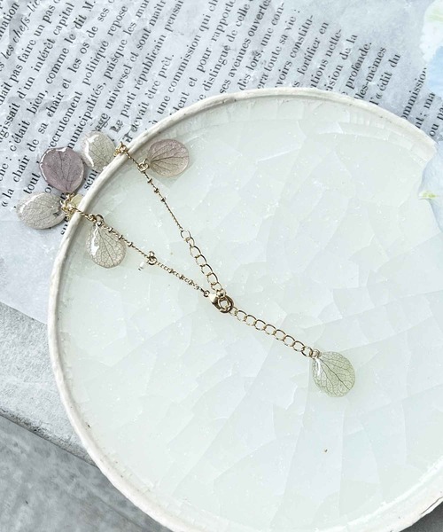 m.soeur（エムスール）の「アジサイとパールのブレスレット＊（ブレスレット・レディース・ブルー/ライトグリーン/ホワイト/グリーン・FREE）」の20枚目の写真