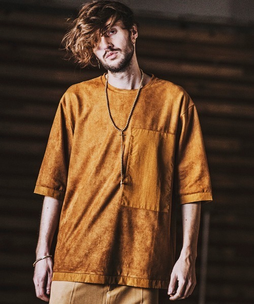 NO ID.(ノーアイディ)の「mt7139- フェイクスウェードBIGポケットT Tシャツ(Tシャツ/カットソー・メンズ・ブラック/ネイビー/カーキ/キャメル・ONE SIZE)」の5枚目の写真