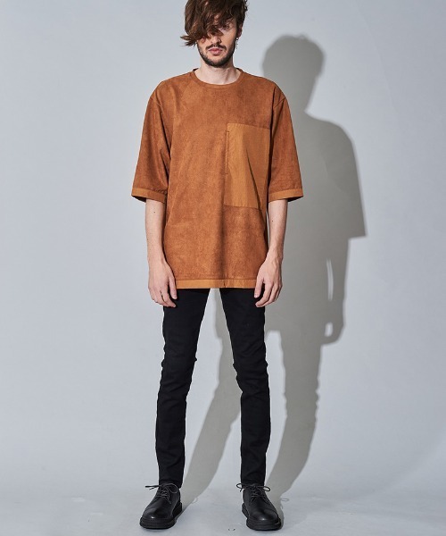 NO ID.(ノーアイディ)の「mt7139- フェイクスウェードBIGポケットT Tシャツ(Tシャツ/カットソー・メンズ・ブラック/ネイビー/カーキ/キャメル・ONE SIZE)」の12枚目の写真