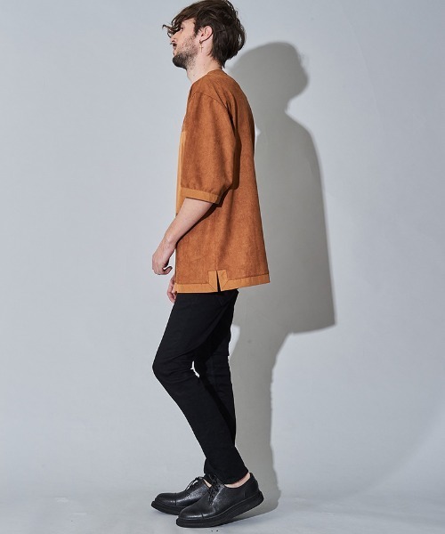 NO ID.(ノーアイディ)の「mt7139- フェイクスウェードBIGポケットT Tシャツ(Tシャツ/カットソー・メンズ・ブラック/ネイビー/カーキ/キャメル・ONE SIZE)」の15枚目の写真