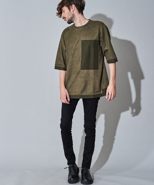 NO ID.(ノーアイディ)の「mt7139- フェイクスウェードBIGポケットT Tシャツ(Tシャツ/カットソー・メンズ・ブラック/ネイビー/カーキ/キャメル・ONE SIZE)」の21枚目の写真