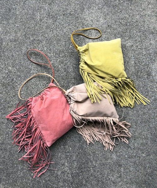 DouDou(ドゥドゥ)の「ピッグレザーフリンジトート(トートバッグ・レディース・ベージュ/イエロー/ピンク・FREE)」の9枚目の写真