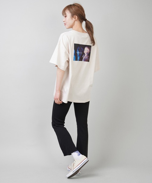 SPINNS（スピンズ）の「【映画フォトデザイン】movie photoプリントTシャツ（Tシャツ/カットソー・レディース・ホワイト/アイボリー/モカ/スミクロ・ONESIZE）」の16枚目の写真