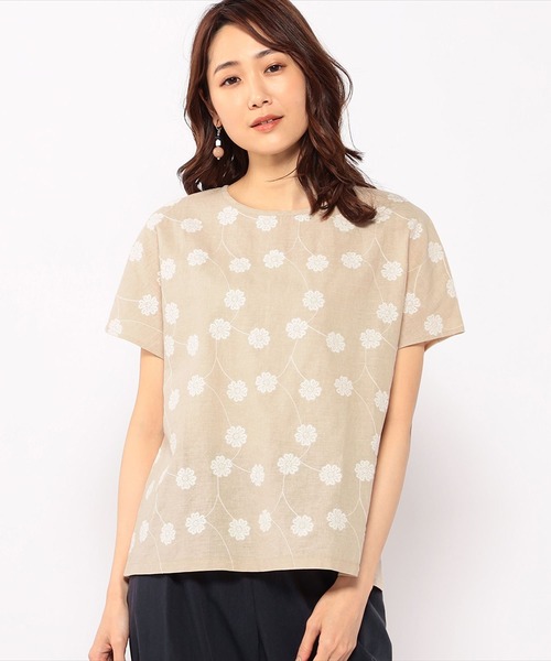 DECOY SINCE 1981(デコイシンスイチキュウハチイチ)の「コットンリネン刺繍プルオーバー(Tシャツ/カットソー・レディース・ネイビー/ベージュ/グリーン・LL/L/M)」の2枚目の写真