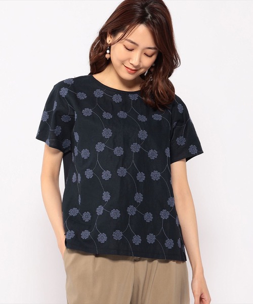 DECOY SINCE 1981(デコイシンスイチキュウハチイチ)の「コットンリネン刺繍プルオーバー(Tシャツ/カットソー・レディース・ネイビー/ベージュ/グリーン・LL/L/M)」の1枚目の写真