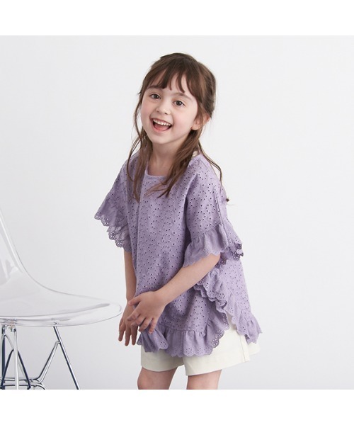 b・ROOM(ビールーム)の「コットンレースポンチョ(シャツ/ブラウス・キッズ・オフホワイト/ベージュ/ラベンダー・MEDIUM/LARGE/SMALL)」の3枚目の写真
