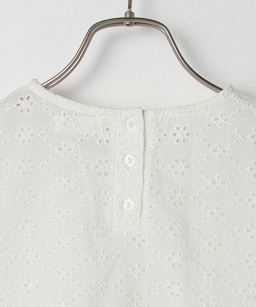 b・ROOM(ビールーム)の「コットンレースポンチョ(シャツ/ブラウス・キッズ・オフホワイト/ベージュ/ラベンダー・MEDIUM/LARGE/SMALL)」の11枚目の写真