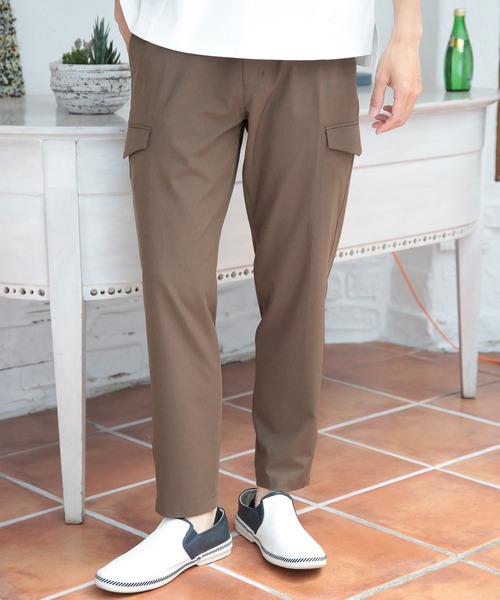 UNION STATION（ユニオンステーション）の「【セットアップ対応】【AIR LIGHT -Active version-】イージーカーゴパンツ（スラックス・メンズ・ブラック/ブラウン/トップグレー/グレイッシュベージュ・S/M/L）」の4枚目の写真