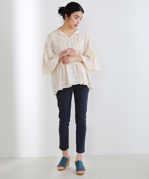 Bou Jeloud（ブージュルード）の「接触冷感UV/HAKIYASE美脚パンツ（その他パンツ・レディース・ホワイト/イエロー/ダークネイビー/オリーブ/ブラック・40/38/42/34/36）」の10枚目の写真