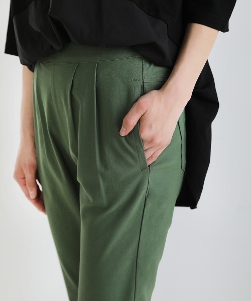 Bou Jeloud（ブージュルード）の「接触冷感UV/HAKIYASE美脚パンツ（その他パンツ・レディース・ホワイト/イエロー/ダークネイビー/オリーブ/ブラック・40/38/42/34/36）」の11枚目の写真