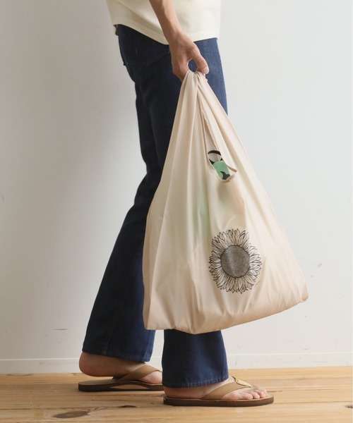 JOURNAL STANDARD relume(ジャーナルスタンダード レリューム)の「【CLOVERU/クローバル】別注 ECO SHOPPING BAG(エコバッグ/サブバッグ・メンズ・ベージュ系その他・フリー)」の3枚目の写真