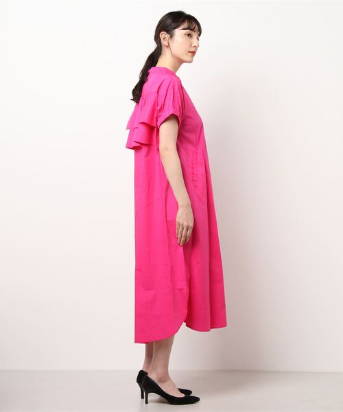 HERENCIA（ヘレンチア）の「バックシャンフリル 比翼 ショートスリーブ  ロング ワンピース（ワンピース・レディース・ネイビー/グリーン/フューシャピンク/ブラック/サーモンピンク・MEDIUM）」の10枚目の写真