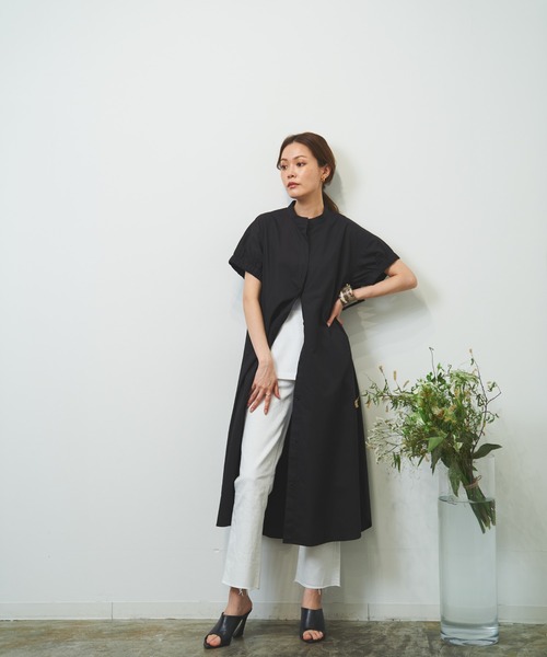 HERENCIA（ヘレンチア）の「バックシャンフリル 比翼 ショートスリーブ  ロング ワンピース（ワンピース・レディース・ネイビー/グリーン/フューシャピンク/ブラック/サーモンピンク・MEDIUM）」の13枚目の写真