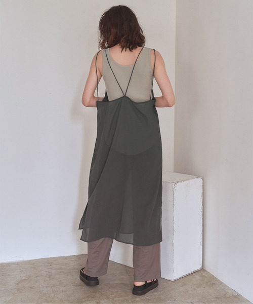 titivate（ティティベイト）の「シアーIラインキャミワンピース（ワンピース・レディース・グレイッシュベージュ/ライトブルー/ライトグリーン/チャコール・S/M/L）」の13枚目の写真
