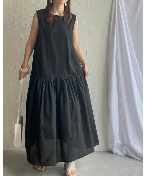 She's Closet(シーズクローゼット)の「コットンティアードノースリーブロングワンピース(ワンピース・レディース・ブラック/ブラウン/イエロー/グリーン/アイボリー・FREE)」の3枚目の写真