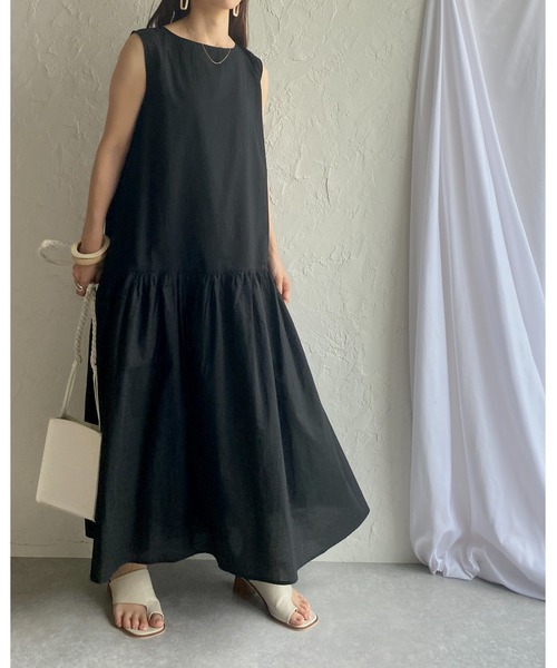 She's Closet(シーズクローゼット)の「コットンティアードノースリーブロングワンピース(ワンピース・レディース・ブラック/ブラウン/イエロー/グリーン/アイボリー・FREE)」の14枚目の写真