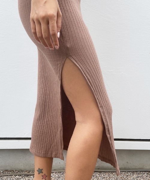 esutoreja(エストレジャ)の「サイドスリットリブワンピース(ワンピース・レディース・ブラック/ブラウン・S/M)」の10枚目の写真