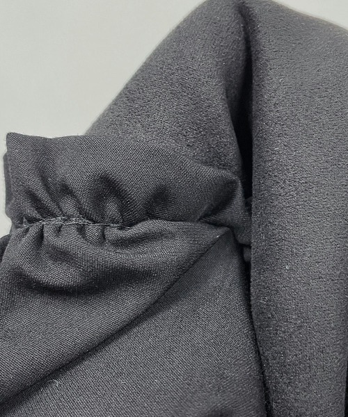 PICCIN（ピッチン）の「ボンディングスエード切替ティアードフードコート（その他アウター・レディース・ブラック/ベージュ・M）」の4枚目の写真