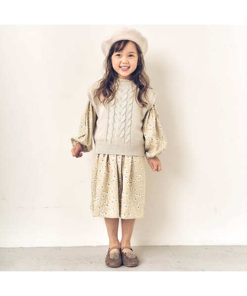 apres les cours(アプレレクール)の「花柄シャーリングワンピース(ワンピース・キッズ・ベージュ/ブラック・80/100/110/120/140/90/130)」の4枚目の写真