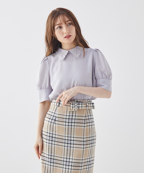 BE RADIANCE(ビーラディエンス)の「衿刺繍デシンブラウス(シャツ/ブラウス・レディース・オフホワイト/ラベンダー/ミント・FREE)」の3枚目の写真