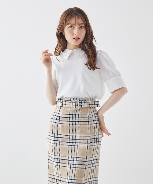 BE RADIANCE(ビーラディエンス)の「衿刺繍デシンブラウス(シャツ/ブラウス・レディース・オフホワイト/ラベンダー/ミント・FREE)」の2枚目の写真