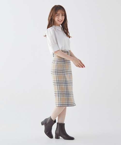 BE RADIANCE(ビーラディエンス)の「衿刺繍デシンブラウス(シャツ/ブラウス・レディース・オフホワイト/ラベンダー/ミント・FREE)」の11枚目の写真