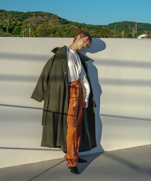 I_am(アイアム)の「glossy satin pants(その他パンツ・レディース・オフホワイト/カーキ/オレンジ・S/M)」の17枚目の写真