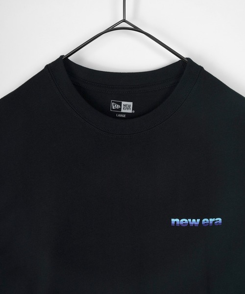 NEW ERA（ニューエラ）の「【NEW　ERA/ニューエラ】3-Toneロゴ 袖プリント長袖Tシャツ/ビッグシルエット/ブラック（Tシャツ/カットソー・メンズ・ブラック・XL/M/L）」の5枚目の写真